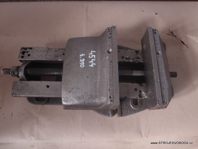 Svěrák strojní 310mm (04544.JPG)